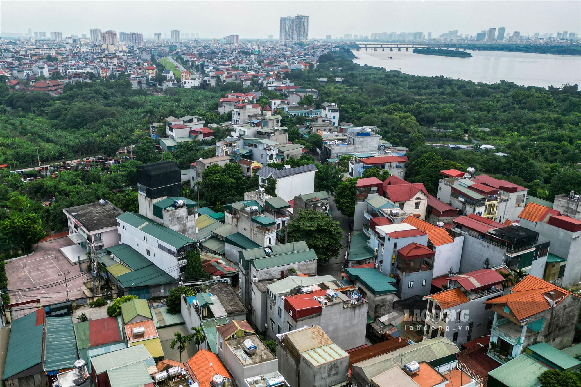 Theo Bộ Nông nghiệp và Phát triển nông thôn, việc xác định khu vực dân cư Bắc Cầu là khu dân cư tập trung hiện có được tồn tại, bảo vệ, không phải di dời như kiến nghị của cử tri địa phương tại Kỳ họp thứ 5, Quốc hội khóa XV thông qua Đoàn Đại biểu Quốc hội TP Hà Nội là chưa phù hợp với Quyết định số 257/QĐ-TTg và Quyết định số 429/QĐ-TTg.