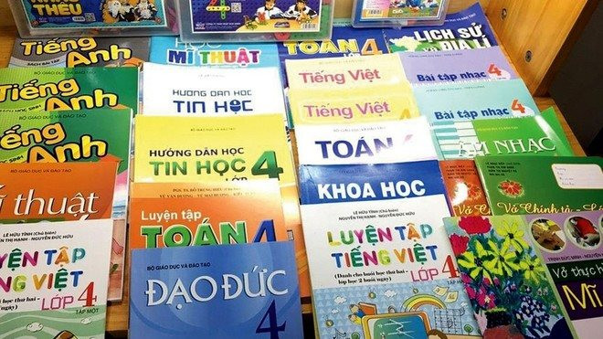 In sách giáo khoa Hòa Phát (HTP) và công ty con bị phạt vì “ém” thông tin trái phiếu - Ảnh 1.