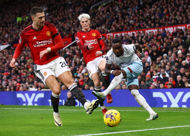 Sao trẻ Garnacho tỏa sáng, Man United vùi dập West Ham - Ảnh 1.