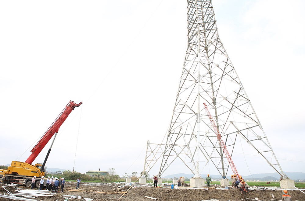 Chủ tịch HĐTV EVN kiểm tra tiến độ dự án đường dây 500kV mạch 3 (ngày 22/3/2024)