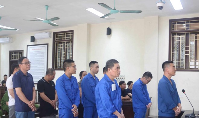 Xét xử 11 bị cáo ở Thái Bình về các tội nhận hối lộ và che giấu tội phạm