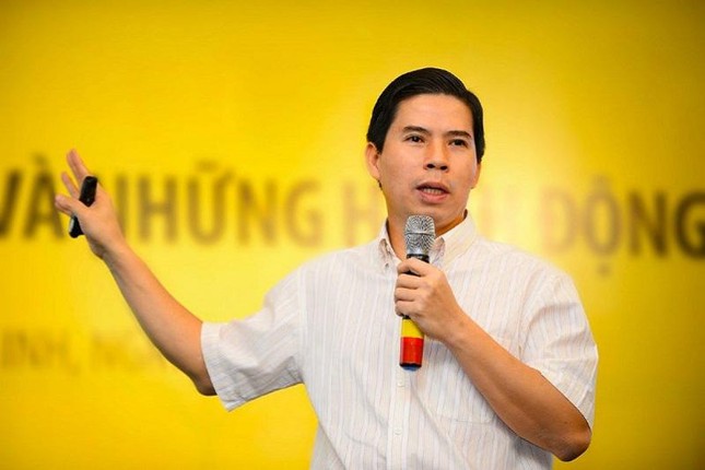 Chủ tịch Thế giới Di động vừa 'bỏ túi' trăm tỷ- Ảnh 1.