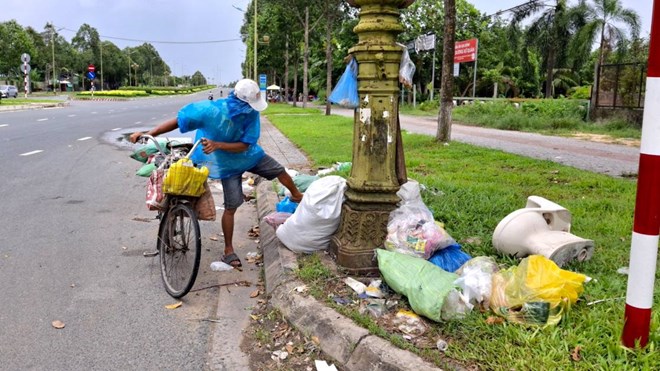 Rác ở Cần Thơ, dân thiếu ý thức hay chính quyền quản lý kém