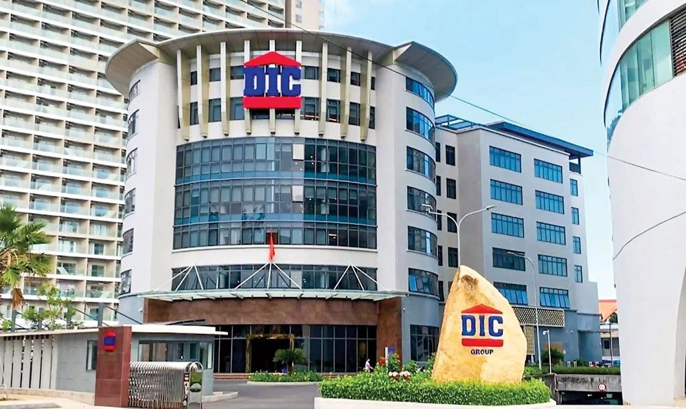 Vợ cố Chủ tịch DIC Corp Nguyễn Thiện Tuấn thừa kế số cổ phiếu trị giá 450 tỷ đồng từ chồng- Ảnh 1.