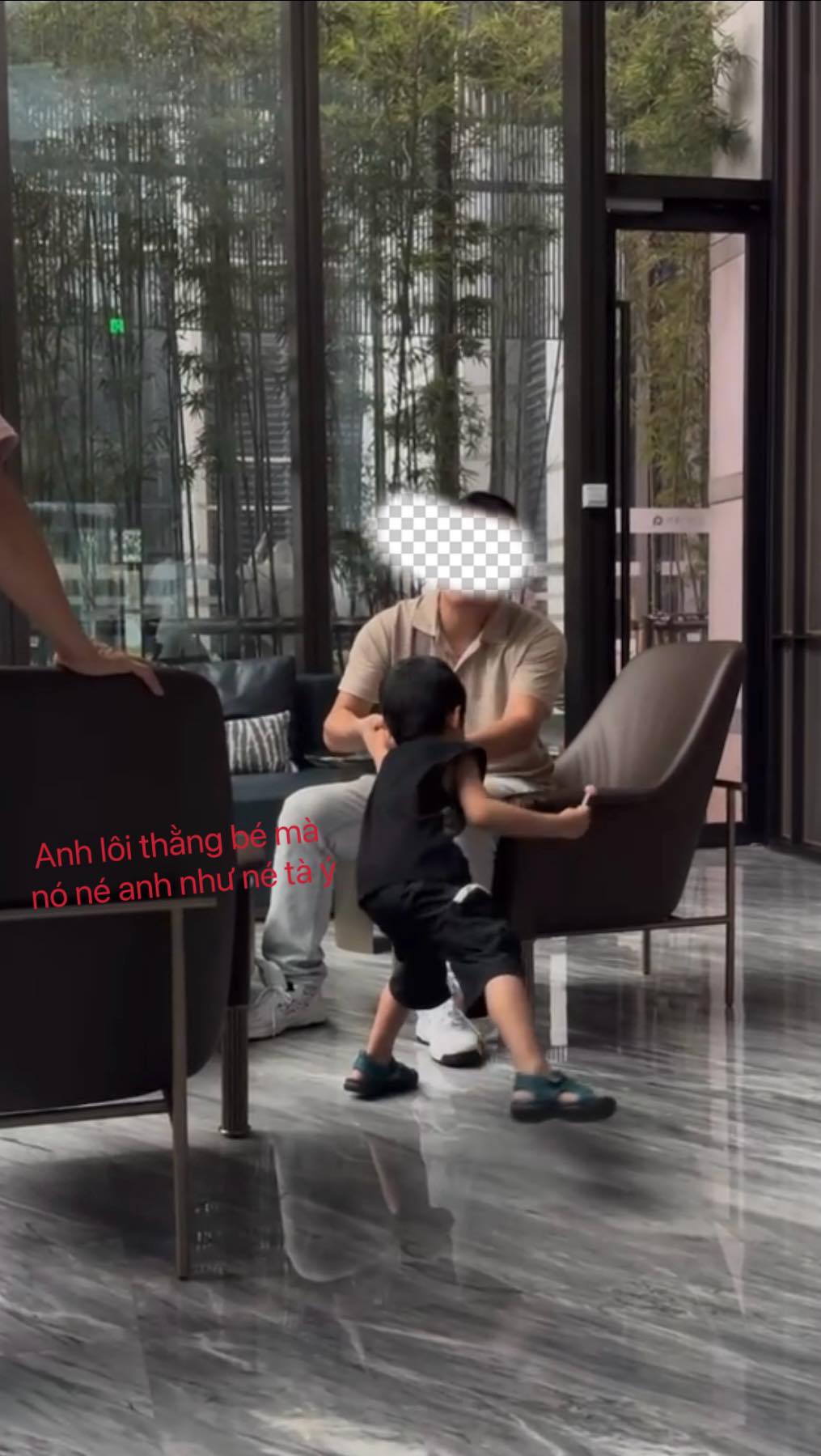 Hành động Tôn Bằng xông vào