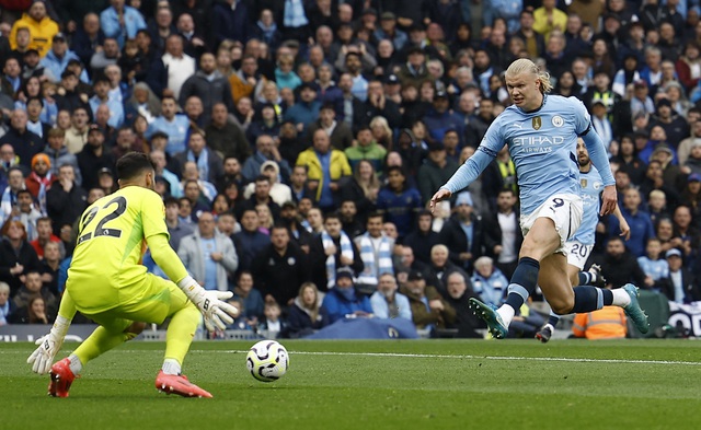 Haaland cán mốc 100 bàn, Man City thoát hiểm phút 90+8- Ảnh 1.