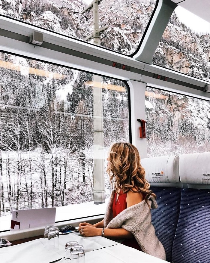 Chuyến tàu chậm nhất thế giới có gì: Là “cánh cửa dẫn tới dãy Alps”, đi 290km mất tới 8 giờ, giá vé 13 triệu đồng nhưng không đặt nhanh thì hết chỗ- Ảnh 7. Chuyến tàu chậm nhất thế giới có gì: Là “cánh cửa dẫn tới dãy Alps”, đi 290km mất tới 8 giờ, giá vé 13 triệu đồng nhưng không đặt nhanh thì hết chỗ- Ảnh 7.