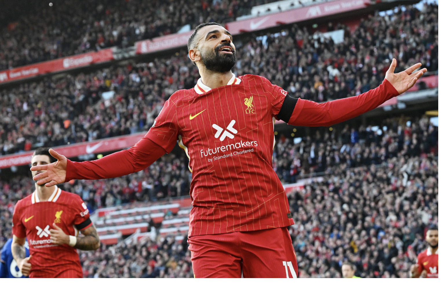 salah va curtis jones toa sang liverpool doi lai ngoi dau bang ngoai hang anh 2024 25 hinh 1