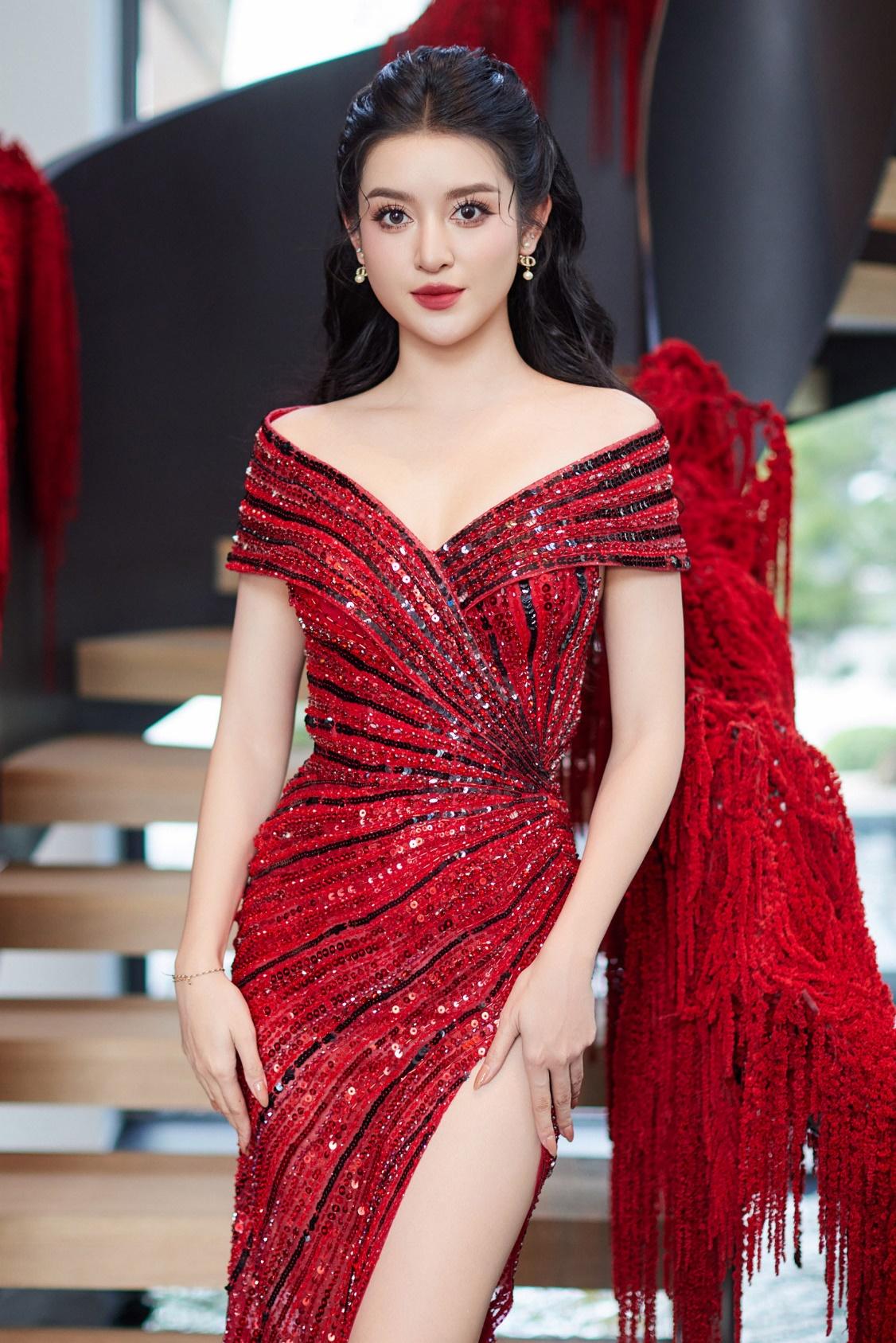 Huyền My - Mai Ngọc chung vui cùng doanh nhân Hà Bùi- Ảnh 1.