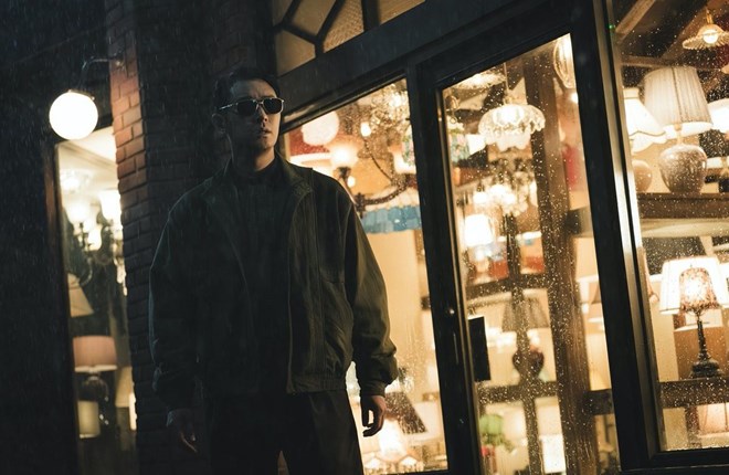 Phim “Light Shop” của Joo Ji Hoon vừa chiếu đã gây sốt