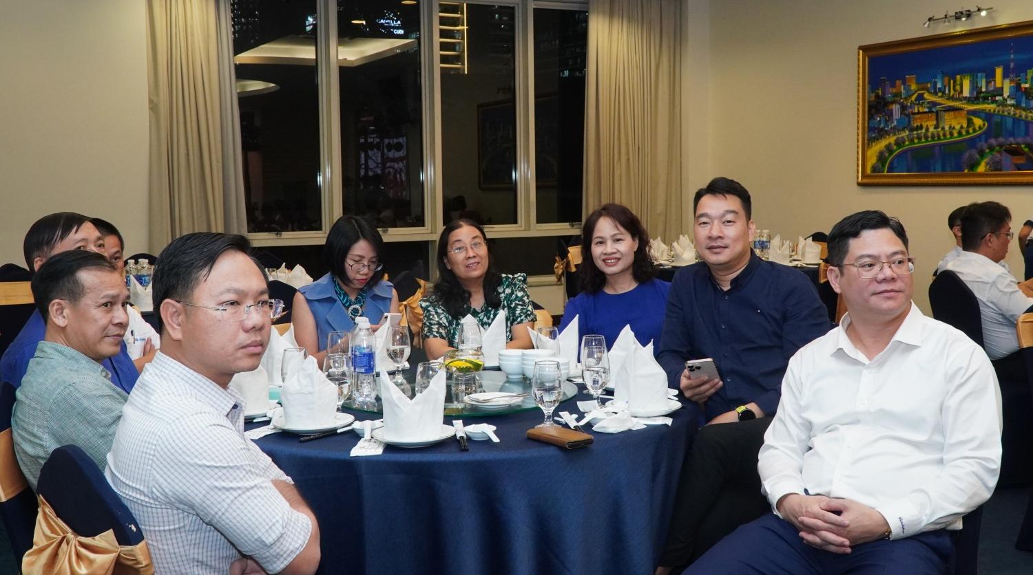 Kỷ niệm 33 năm Ngày thành lập CĐ DKVN: Cuộc gặp mặt xúc động và ý nghĩa của các thế hệ cán bộ công đoàn