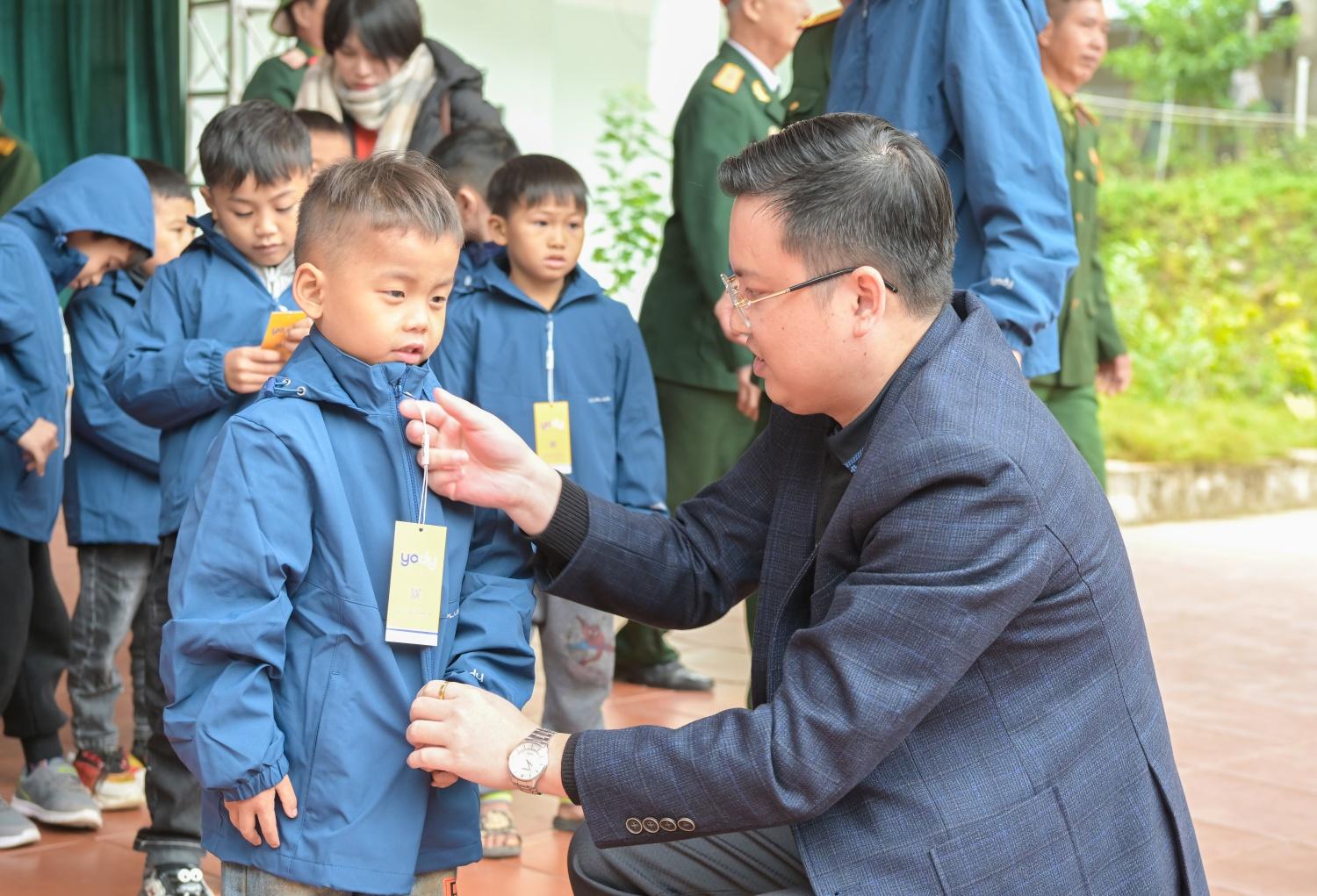 Ấm tình thiện nguyện nơi vùng cao biên giới Vị Xuyên, Hà Giang