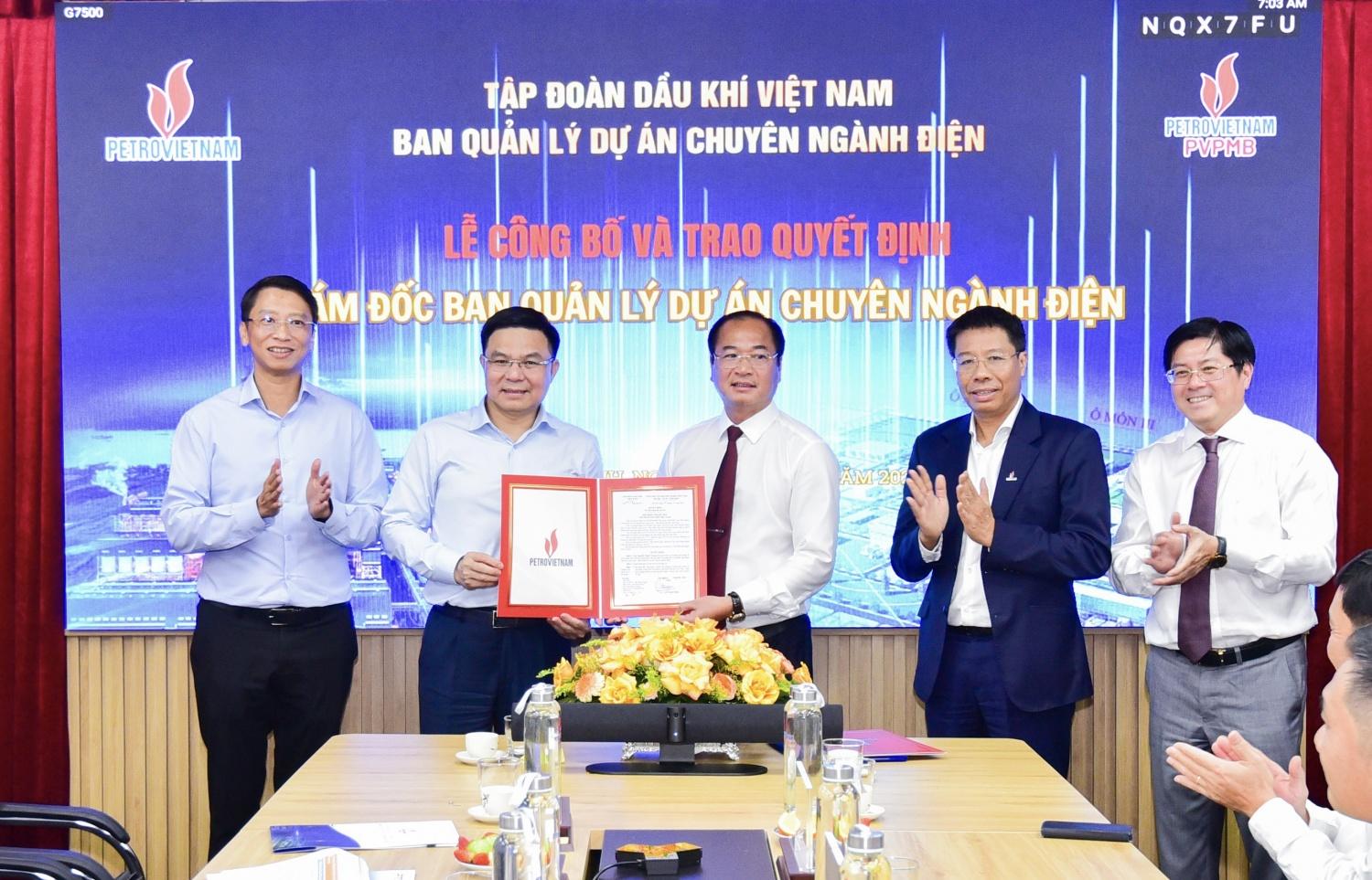 Petrovietnam ra mắt Ban QLDA Chuyên ngành Điện: Bước đi chiến lược, sứ mệnh tiên phong trong công nghiệp năng lượng Petrovietnam ra mắt Ban QLDA Chuyên ngành Điện: Bước đi chiến lược, sứ mệnh tiên phong trong công nghiệp năng lượng