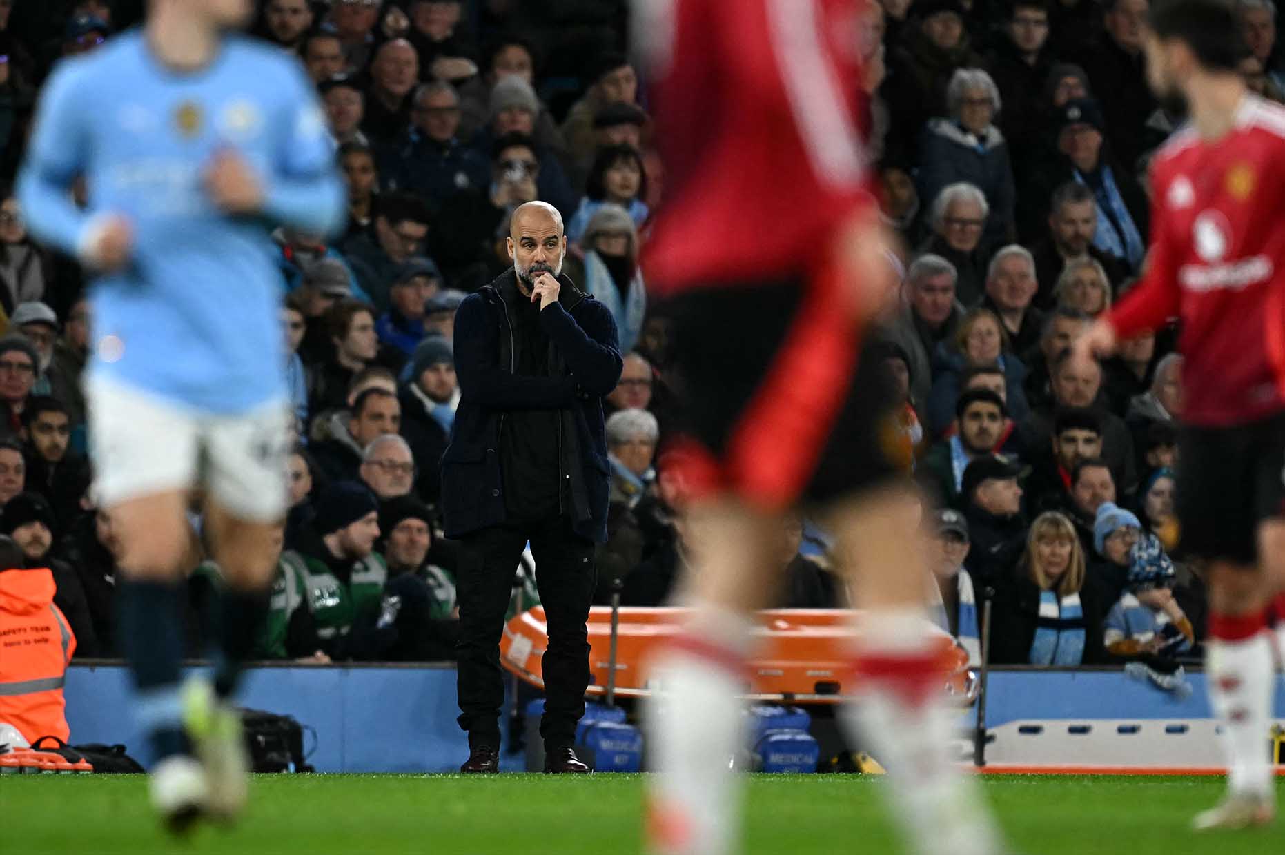 Chỉ mình Pep Guardiola mới cứu được Man City thoát khỏi thảm cảnh hiện tại. Ảnh: AFP