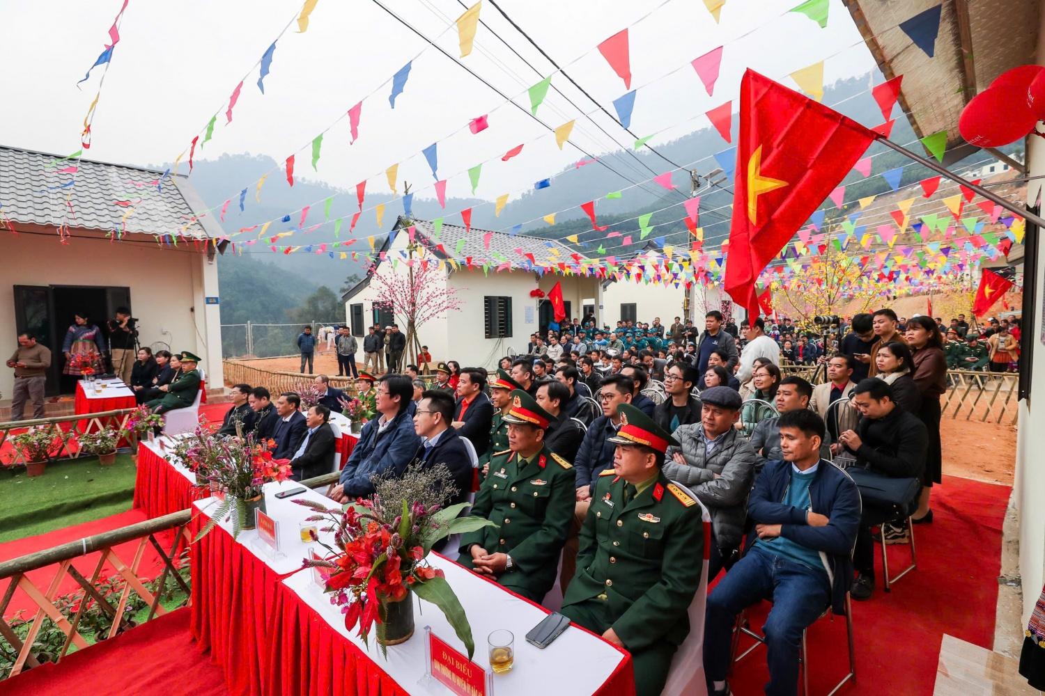 Ngày hội của nhân dân thôn Kho Vàng Ngày hội của nhân dân thôn Kho Vàng