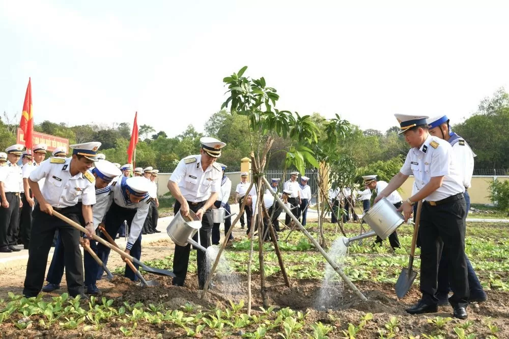 Vùng 5 Hải quân phát động “Tết trồng cây đời đời nhớ ơn Bác Hồ”