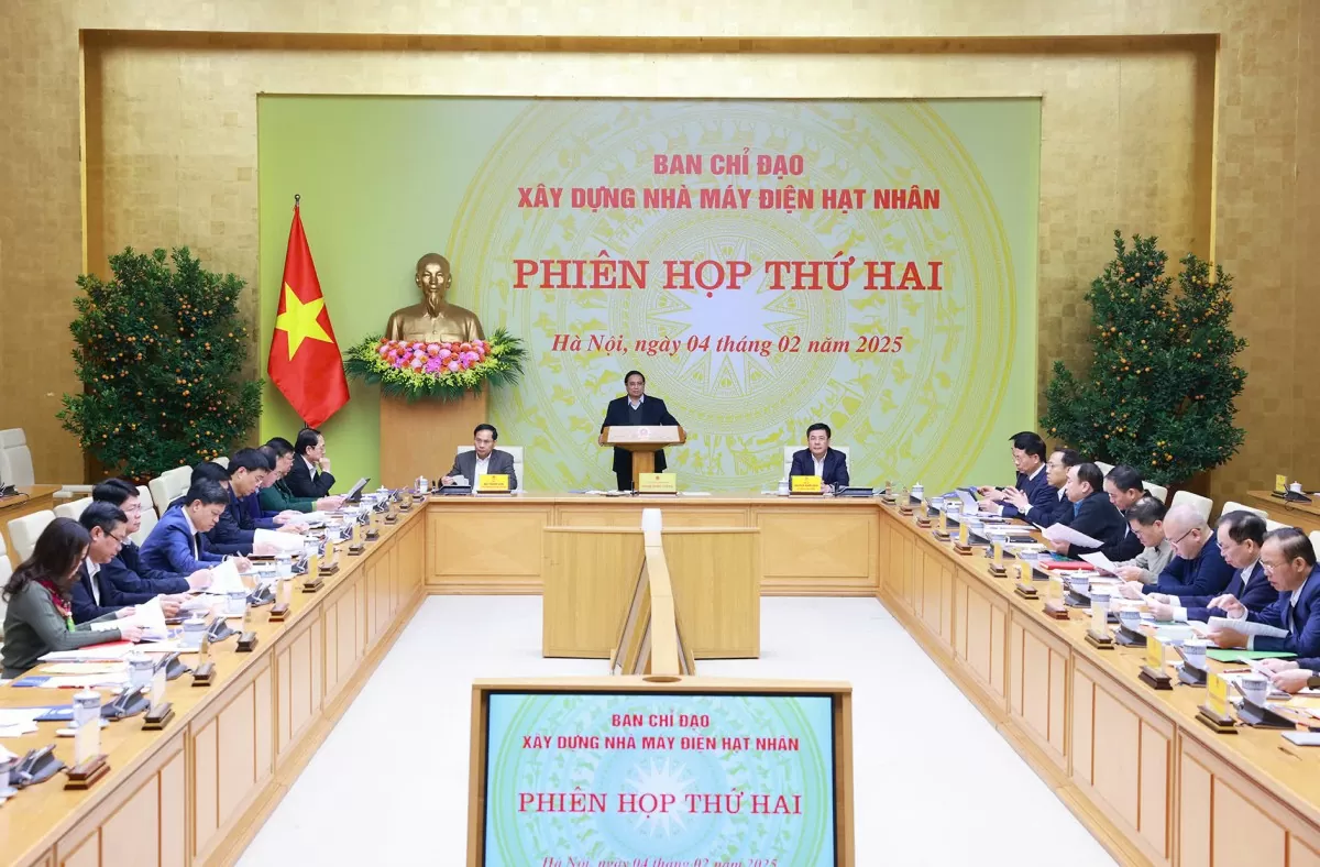 Thủ tướng Phạm Minh Chính chủ trì phiên họp thứ hai Ban Chỉ đạo xây dựng nhà máy điện hạt nhân