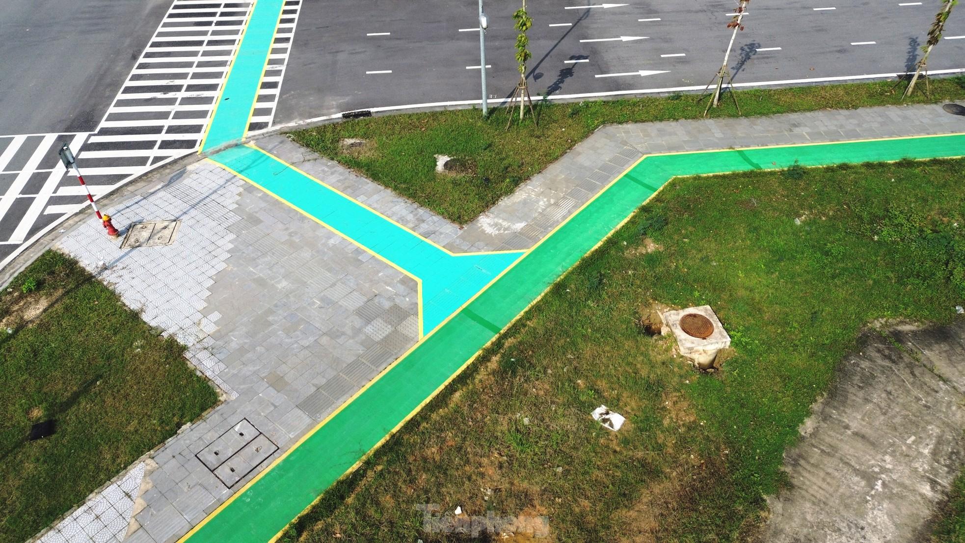 Quảng trường, công viên cây xanh 100 tỷ tại Huế nhếch nhác, thành nơi chăn thả trâu bò- Ảnh 14. Quảng trường, công viên cây xanh 100 tỷ tại Huế nhếch nhác, thành nơi chăn thả trâu bò- Ảnh 14.