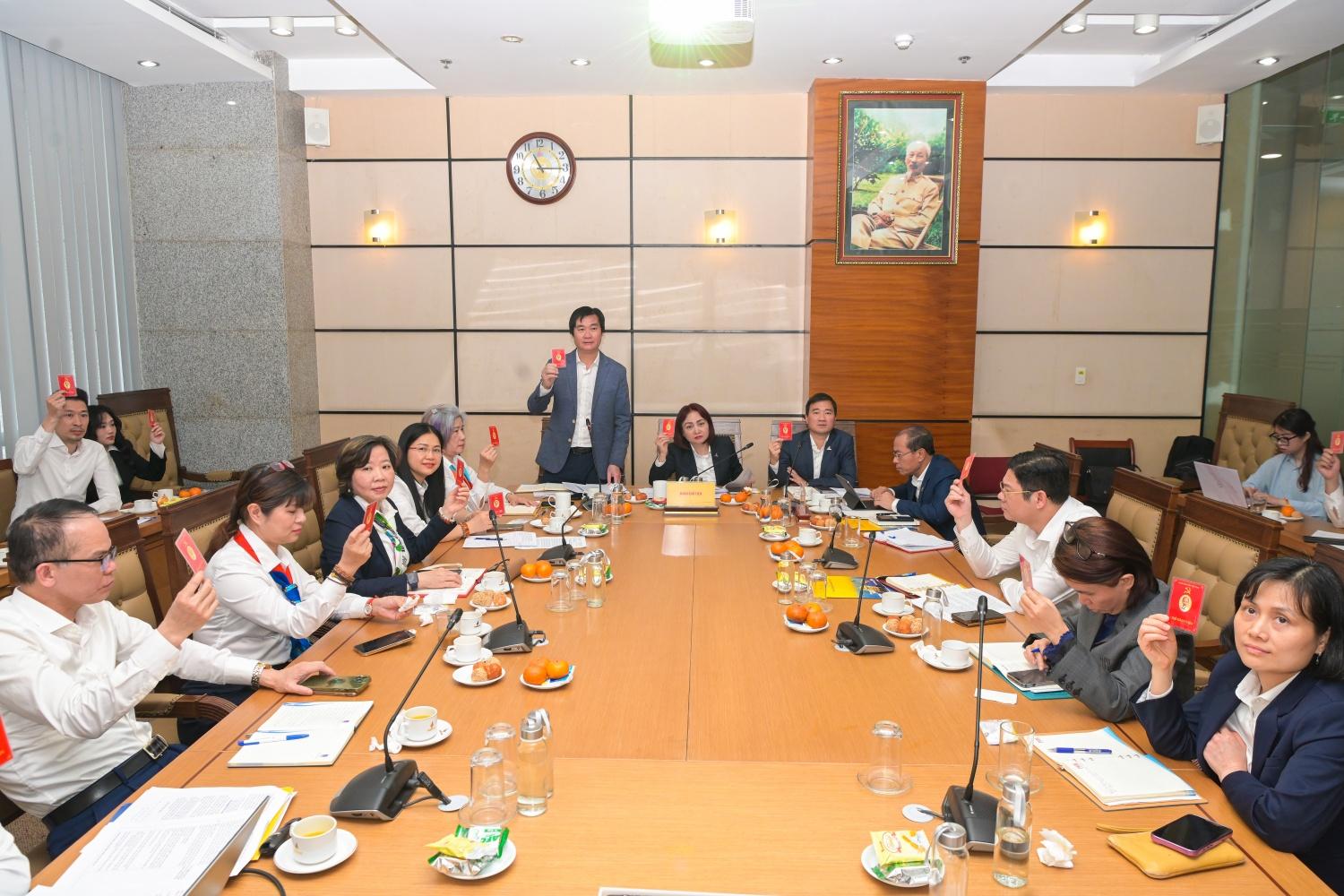 Đại hội Chi bộ Cơ quan Công đoàn Dầu khí Việt Nam nhiệm kỳ 2025 - 2027 thành công tốt đẹp