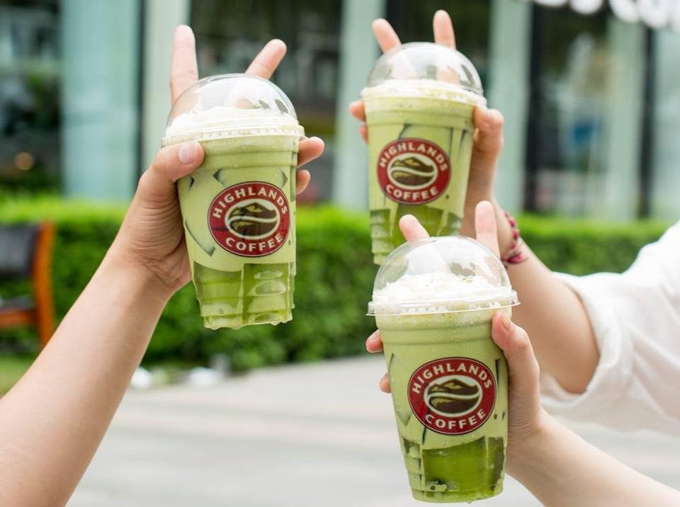 Highlands Coffee “hốt bạc” tại thị trường Việt với quy mô áp đảo mọi đối thủ: Thu 12-13 tỷ đồng mỗi ngày, lợi nhuận EBITDA vượt mức 1.000 tỷ đồng- Ảnh 1. Highlands Coffee “hốt bạc” tại thị trường Việt với quy mô áp đảo mọi đối thủ: Thu 12-13 tỷ đồng mỗi ngày, lợi nhuận EBITDA vượt mức 1.000 tỷ đồng- Ảnh 1.