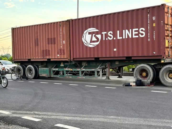 dieu tra vu nguoi phu nu di xe dap bi container can tu vong hinh 1
