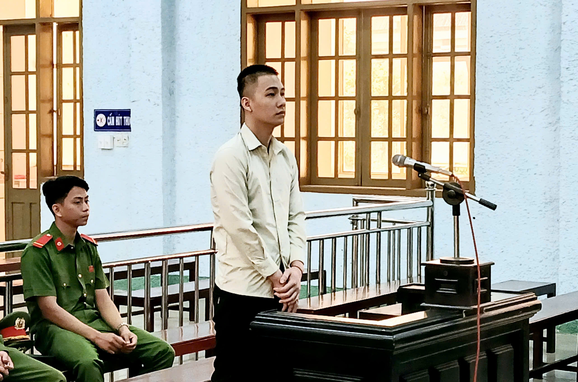 ban ma tuy thue voi gia 15 trieu dong thang thanh nien lanh an 15 nam tu hinh 1
