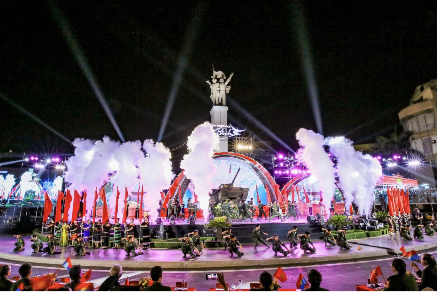 dac sac chuong trinh truyen hinh truc tiep ban truong ca hoa binh hinh 1