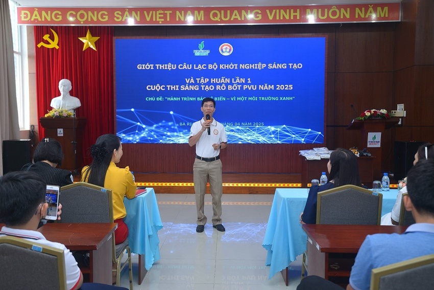 Hơn 150 học sinh, sinh viên tham dự tập huấn lần 1 cuộc thi sáng tạo Robot PVU năm 2025