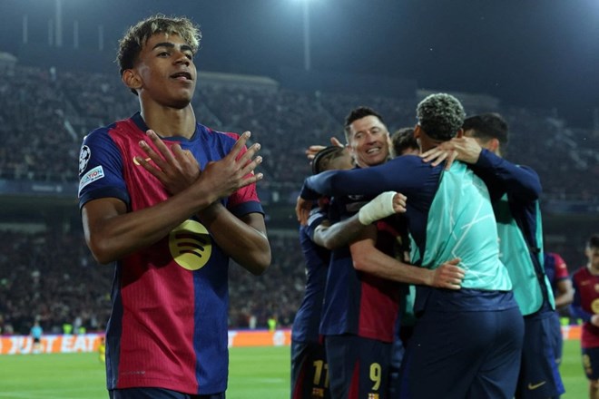 Barcelona giành chiến thắng 4 sao trước Dortmund