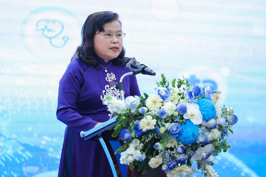 PGS.TS.BS Nguyễn Thị Xuyên, Chủ tịch Tổng hội Y học Việt Nam, đánh giá cao tinh thần đổi mới sáng tạo của Hệ thống BVĐK Tâm Anh và Hệ thống Trung tâm Tiêm chủng VNVC khi kết hợp với TikTok. Ảnh: BVĐK Tâm Anh