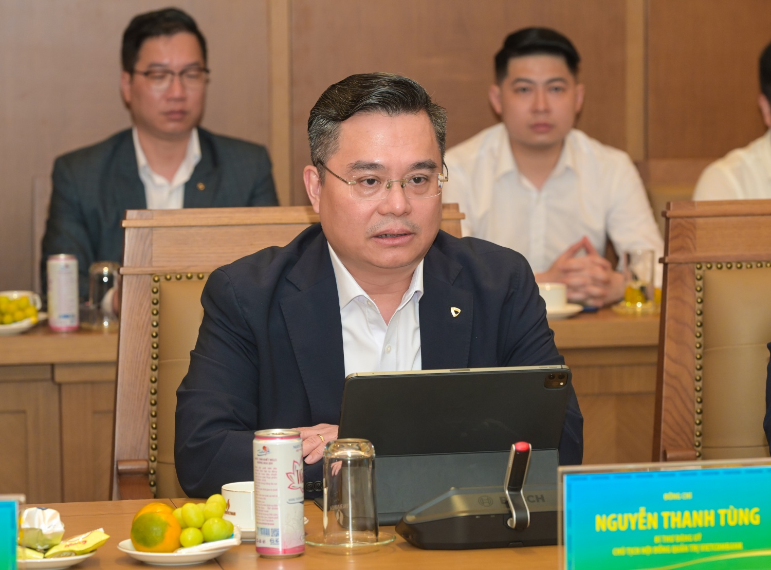 Chủ tịch HĐQT Vietcombank Nguyễn Thanh Tùng khẳng định, bên cạnh việc hỗ trợ tín dụng, Vietcombank sẵn sàng hợp tác toàn diện với Petrovietnam trong quá trình chuyển đổi số, xây dựng hệ thống tài chính – vận hành tích hợp dành cho các đơn vị thành viên