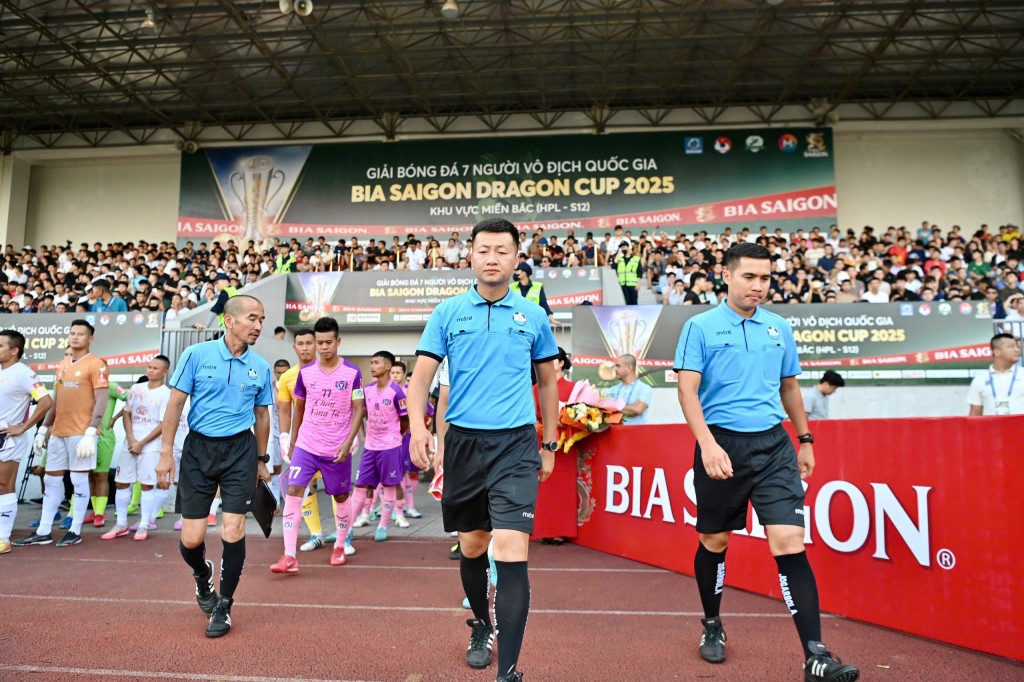 Giải bóng đá 7 người vô địch quốc gia Bia Saigon Dragon Cup 2025 chính thức lăn bóng Giải bóng đá 7 người vô địch quốc gia Bia Saigon Dragon Cup 2025 chính thức lăn bóng
