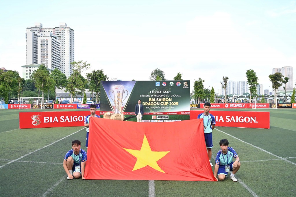 Giải bóng đá 7 người vô địch quốc gia Bia Saigon Dragon Cup 2025 chính thức lăn bóng Giải bóng đá 7 người vô địch quốc gia Bia Saigon Dragon Cup 2025 chính thức lăn bóng