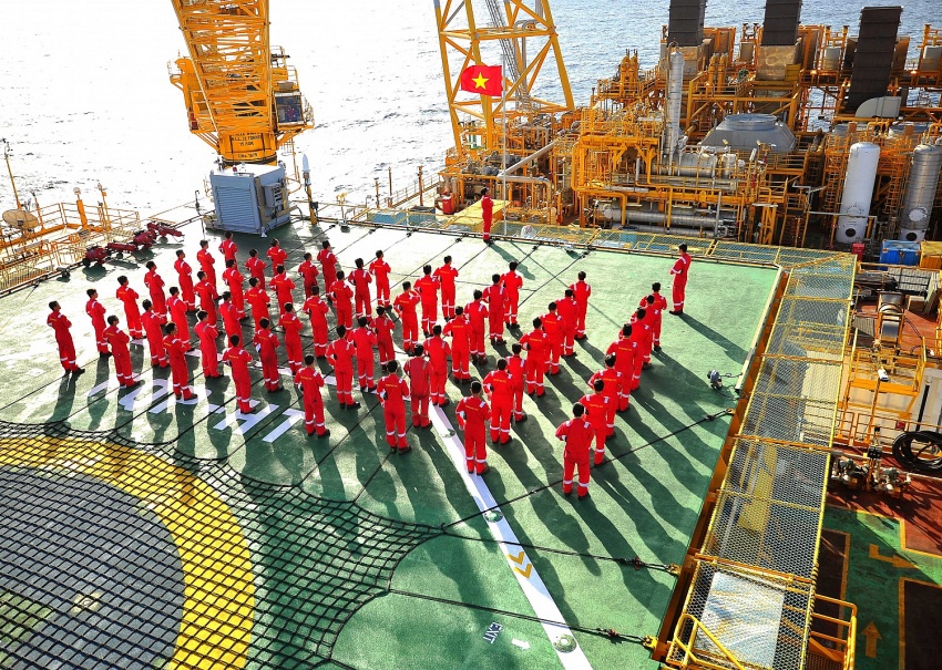 Đảng bộ Công ty Điều hành Dầu khí Biển Đông: Vững vàng nơi đầu sóng Đảng bộ Công ty Điều hành Dầu khí Biển Đông: Vững vàng nơi đầu sóng