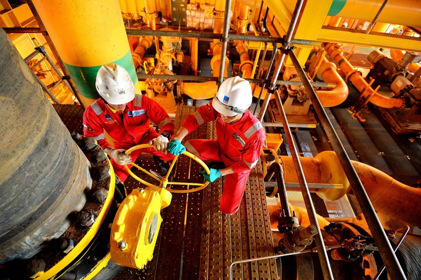 Đảng bộ Công ty Điều hành Dầu khí Biển Đông: Vững vàng nơi đầu sóng Đảng bộ Công ty Điều hành Dầu khí Biển Đông: Vững vàng nơi đầu sóng