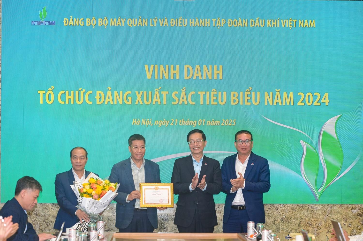 Đảng bộ BMQL&ĐH phát huy vai trò dẫn dắt hoạt động của Petrovietnam Đảng bộ BMQL&ĐH phát huy vai trò dẫn dắt hoạt động của Petrovietnam