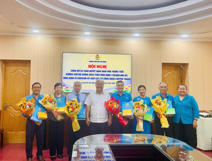 Điều kiện hưởng lương hưu tối đa khi nghỉ hưu trước tuổi - Ảnh 1.