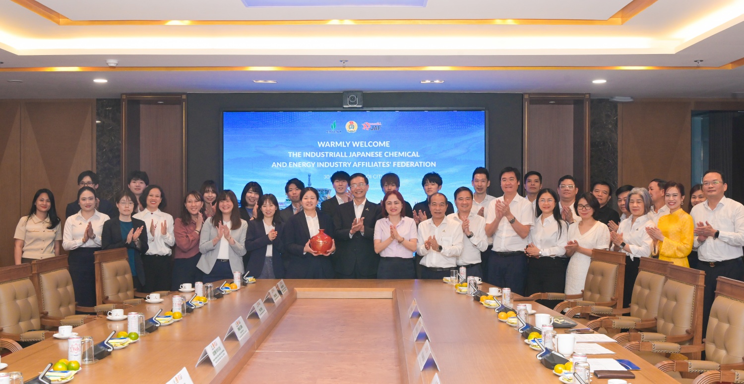 Petrovietnam tiếp đón đoàn cán bộ Liên đoàn JAF đến thăm và làm việc Petrovietnam tiếp đón đoàn cán bộ Liên đoàn JAF đến thăm và làm việc