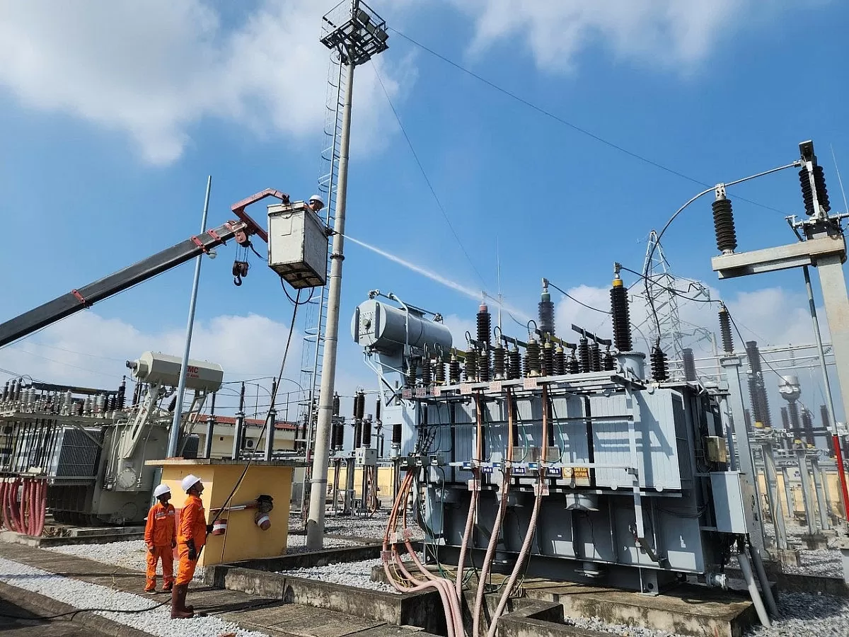 Tiêu thụ điện tại miền Bắc trưa 2/6 vượt đỉnh, EVNNPC kêu gọi tiết kiệm điện Tiêu thụ điện tại miền Bắc trưa 2/6 vượt đỉnh, EVNNPC kêu gọi tiết kiệm điện