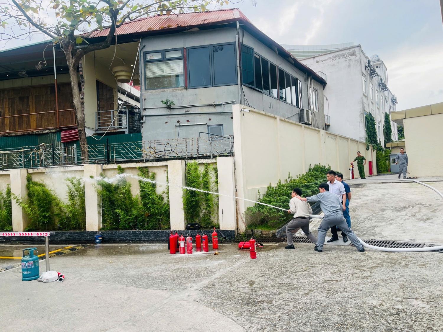 PVNDB tổ chức tập huấn phòng cháy chữa cháy, xây dựng môi trường làm việc an toàn PVNDB tổ chức tập huấn phòng cháy chữa cháy, xây dựng môi trường làm việc an toàn