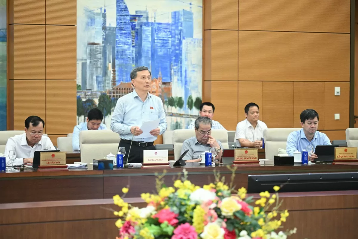 Chủ nhiệm Ủy ban Khoa học, Công nghệ và Môi trường Lê Quang Huy Chủ nhiệm Ủy ban Khoa học, Công nghệ và Môi trường Lê Quang Huy