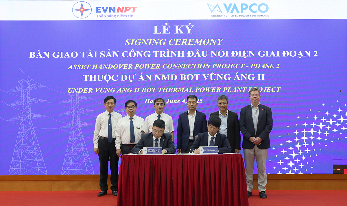 EVNNPT tiếp nhận tài sản - Công trình đấu nối điện thuộc Dự án Nhà máy nhiệt điện BOT Vũng Áng II EVNNPT tiếp nhận tài sản - Công trình đấu nối điện thuộc Dự án Nhà máy nhiệt điện BOT Vũng Áng II