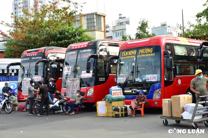 Phục vụ tốt nhu cầu đi lại của người dân dịp nghỉ lễ 30/4 - 1/5.
