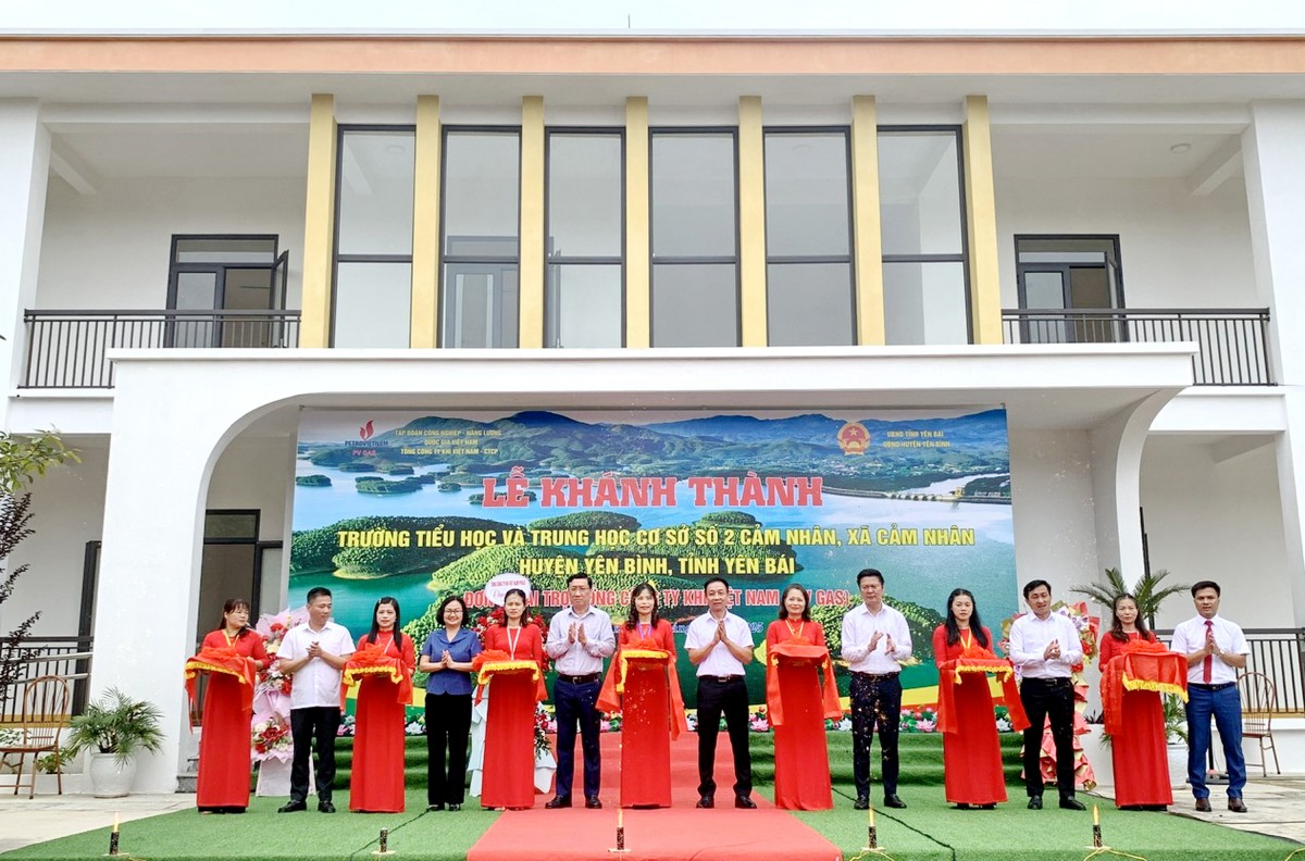 PV GAS tài trợ xây dựng Trường Tiểu học và THCS số 2 Cảm Nhân (tại Yên Bái) PV GAS tài trợ xây dựng Trường Tiểu học và THCS số 2 Cảm Nhân (tại Yên Bái)