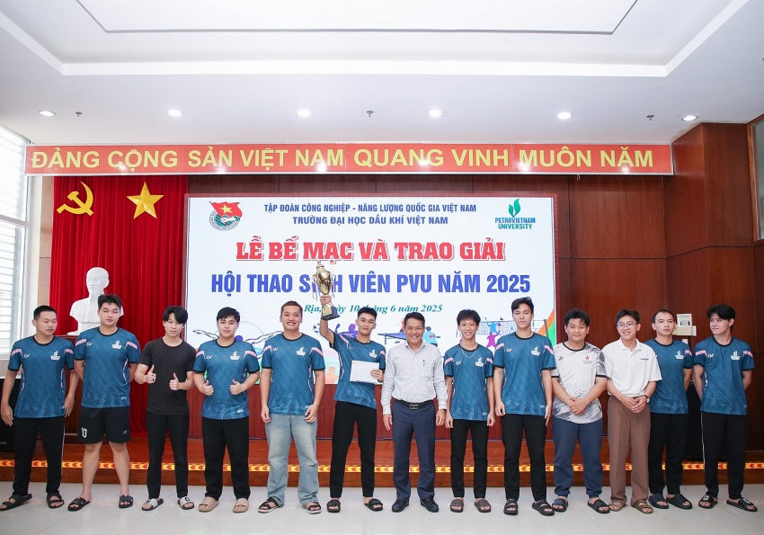 Sôi động Hội thao Sinh viên PVU 2025: Dấu ấn tuổi trẻ, gắn kết và phát triển toàn diện Sôi động Hội thao Sinh viên PVU 2025: Dấu ấn tuổi trẻ, gắn kết và phát triển toàn diện