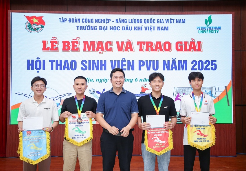 Sôi động Hội thao Sinh viên PVU 2025: Dấu ấn tuổi trẻ, gắn kết và phát triển toàn diện