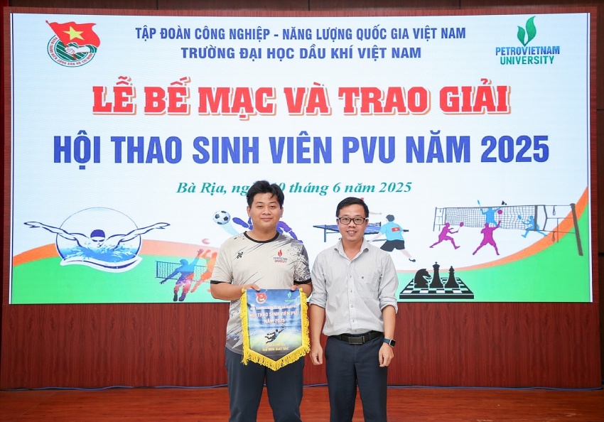 Sôi động Hội thao Sinh viên PVU 2025: Dấu ấn tuổi trẻ, gắn kết và phát triển toàn diện