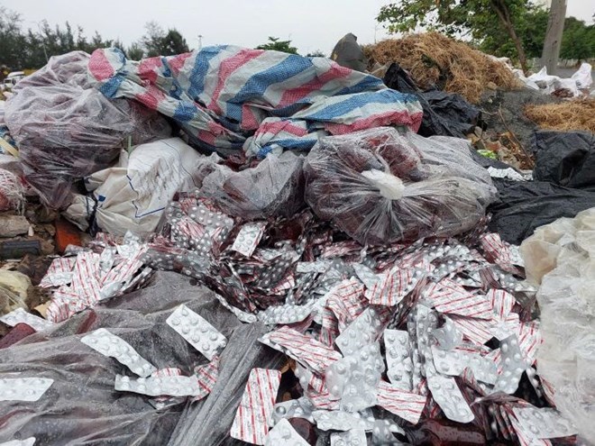 Vứt thuốc vào bãi rác ở Đà Nẵng vi phạm quy trình xử lý chất thải nguy hại