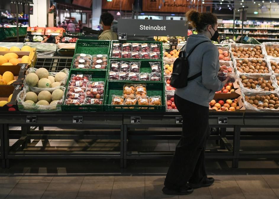 Hàng hóa bày bán trong siêu thị ở Đức. Ảnh: Xinhua