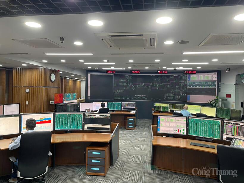 Sản lượng điện tiêu thụ tiếp tục lập kỷ lục mới, NSMO nỗ lực đảm bảo vận hành hệ thống điện quốc gia ổn định, an toàn